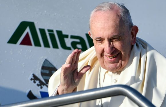 Papa Francisco llega a Panamá en plena sacudida por crisis en Venezuela