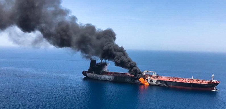 Irán es el culpable: EEUU acusó a Teherán por ataques a buques en el Golfo de Omán