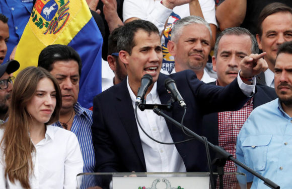 Guaidó condenó invasión de guerrilleros bajo consentimiento de Maduro