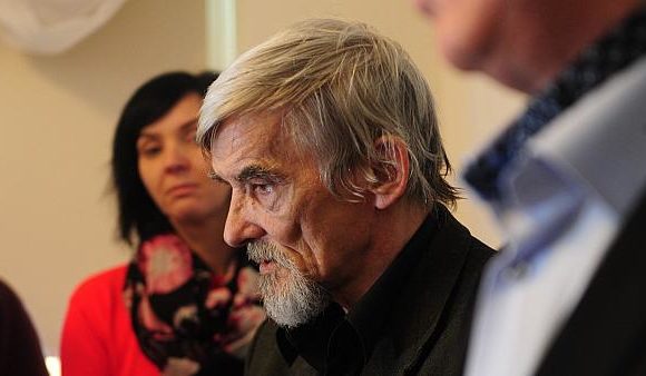 Rusia condena por abusos a una menor a un reputado historiador que documentó crímenes estalinistas