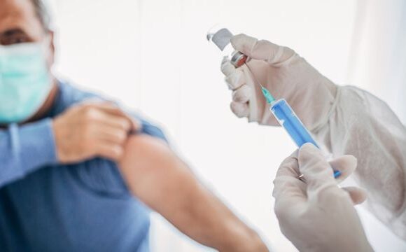 Muere voluntario de la vacuna de Oxford contra el coronavirus en Brasil