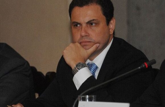 Benavides decide si en enero lanza precandidatura presidencial para las elecciones del 2022