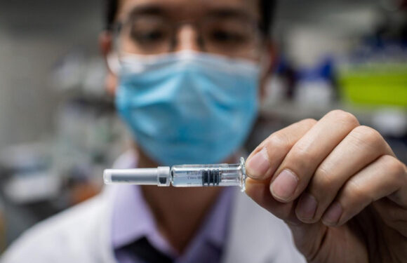 EEUU espera iniciar la vacunación contra el coronavirus el 11 de diciembre