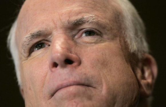 Fallece el senador John McCain a los 81 años de edad