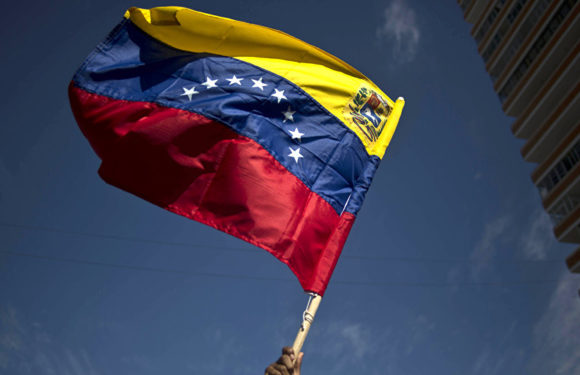 Venezolanos se manifiestan frente a la Asamblea de la OEA para pedir libertad