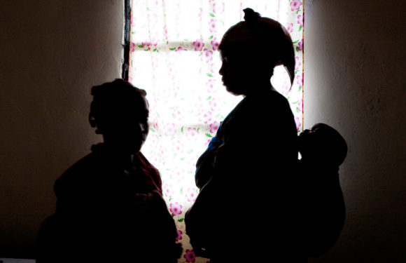 Prisión preventiva para dos sospechosos de explotar sexualmente a mujeres en Limón