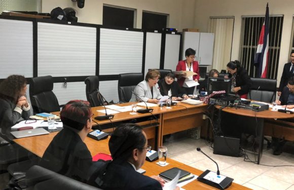 Proyecto que busca penar con cárcel acoso callejero avanza en el Congreso