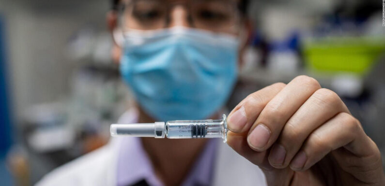 EEUU espera iniciar la vacunación contra el coronavirus el 11 de diciembre