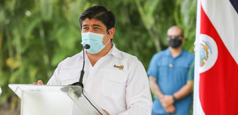 Carlos Alvarado llama al diálogo a buseros y taxistas.