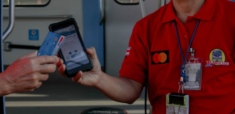 Pasajeros de trenes ya pueden pagar con Tarjeta de crédito o débito.