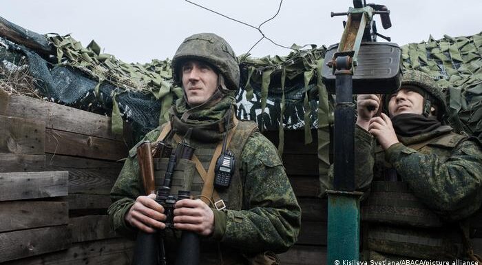 Ucrania amenaza a la república autoproclamada de Donetsk y produce evacuación masiva a RUSIA
