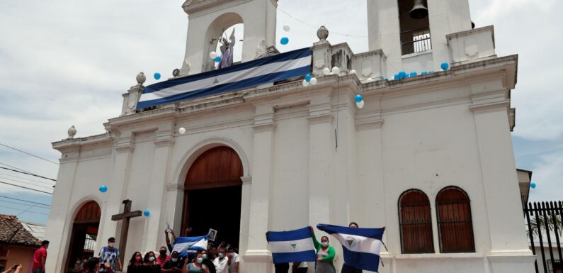 Policía Nacional suspende procesión con imagen peregrina de la Virgen de Fátima en Nicaragua