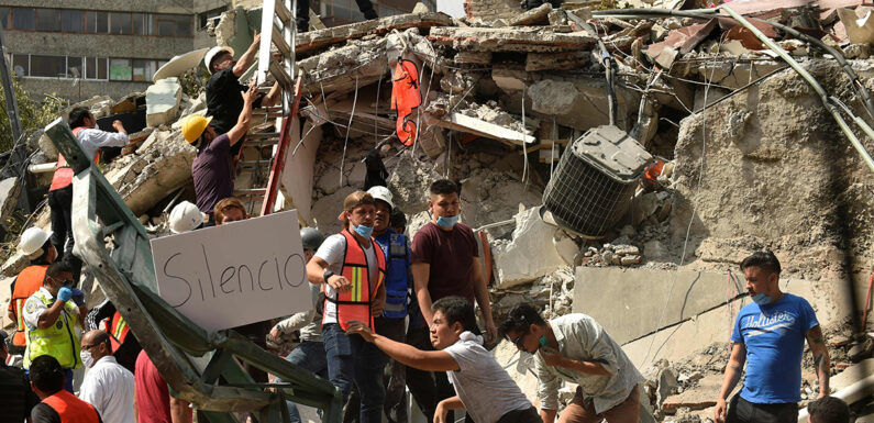 Un fuerte terremoto de magnitud 7,6 sacude el suroeste de México