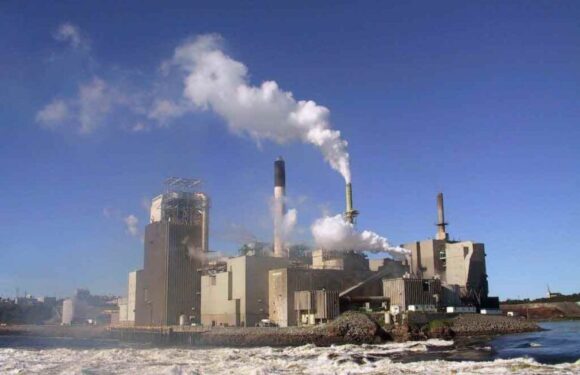 Urge reducir a gran escala emisiones de industrias contaminantes