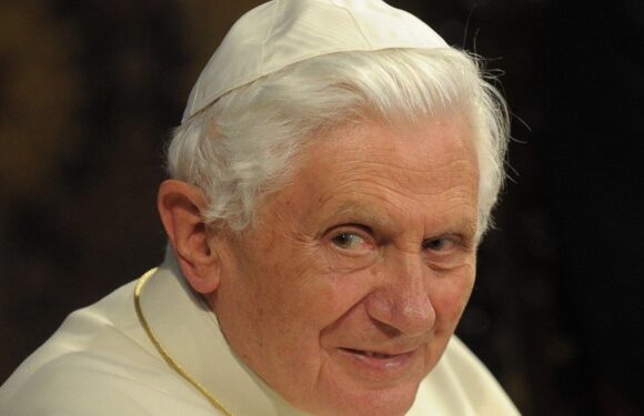 Ultimo Minuto. Fallecio el Papa Benedicto XVI, adios al  humilde trabajador de la viña del Señor
