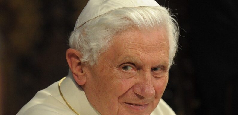 Ultimo Minuto. Fallecio el Papa Benedicto XVI, adios al  humilde trabajador de la viña del Señor