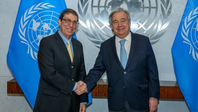 Dialogan canciller de Cuba y secretario general de la ONU
