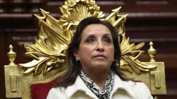 Gobierno de Ayacucho reclama la renuncia de presidenta peruana