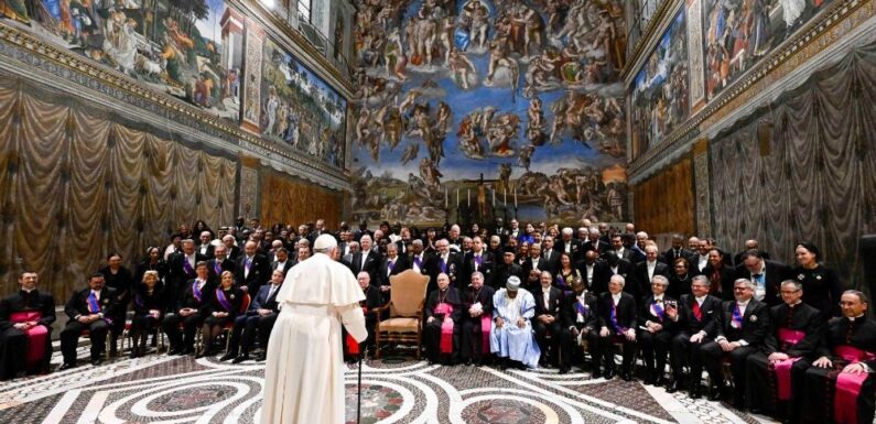 El Papa se reúne con el Cuerpo Diplomático para invocar lo más preciado: la paz